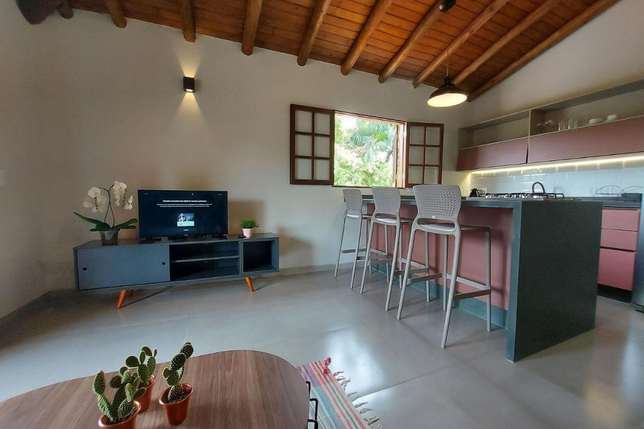 Sapeca: Beachfront Flat with Pool and Private BBQ Paraty Exterior photo